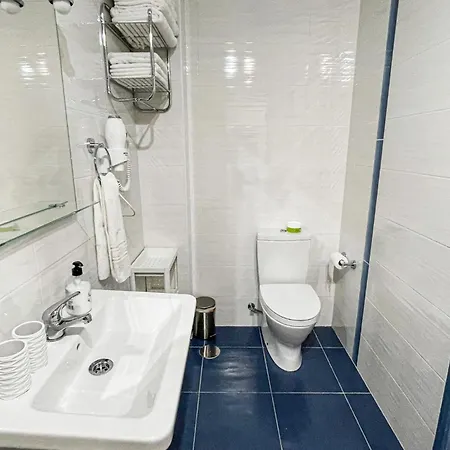 Apartment Gorgeous In With Kitchen Estepona